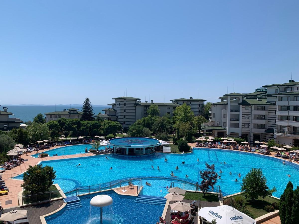 Kalina Private Apartments In Emerald Resort, رافدا المظهر الخارجي الصورة
