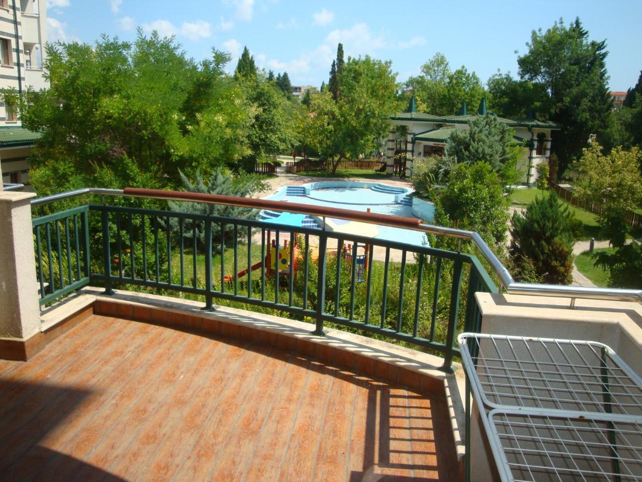 Kalina Private Apartments In Emerald Resort, رافدا المظهر الخارجي الصورة