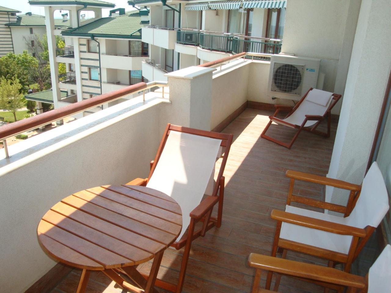 Kalina Private Apartments In Emerald Resort, رافدا المظهر الخارجي الصورة