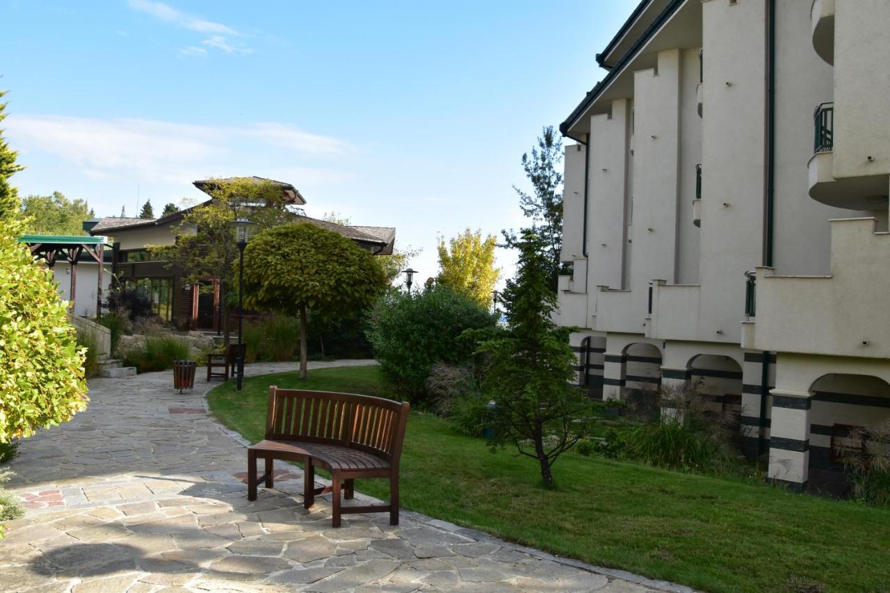 Kalina Private Apartments In Emerald Resort, رافدا المظهر الخارجي الصورة